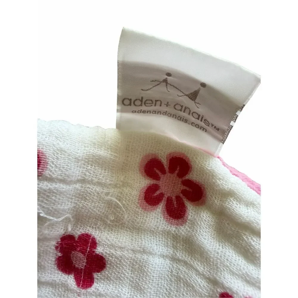 Aden & Anais Small Pink White Swaddle